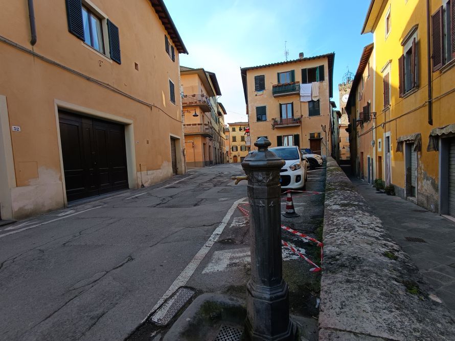 Via Trieste a Poggibonsi, lavori alla rete idrica: ecco come cambia la viabilit&agrave;