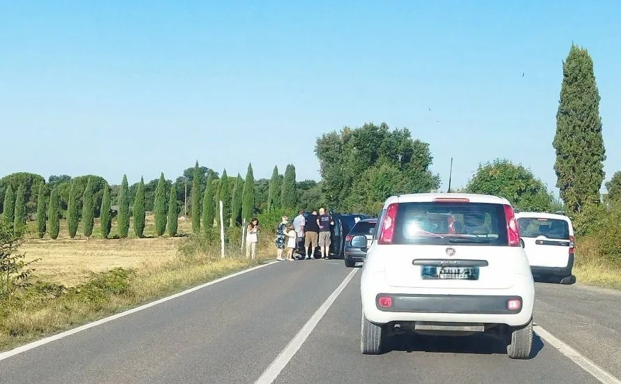 Frontale sulla provinciale 70 di Fontana a Poggibonsi: quattro feriti, c’è anche una bambina di 8 anni
