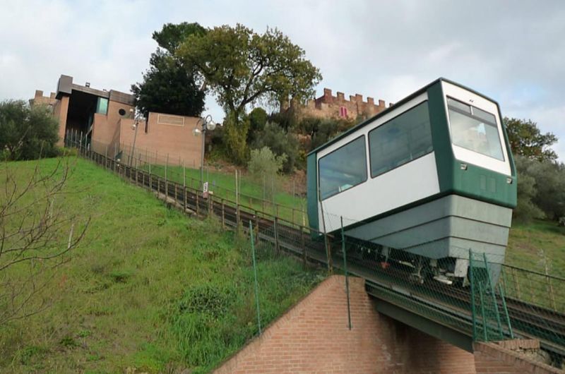 Lavori alla Funicolare di Certaldo, attivi bus sostitutivi