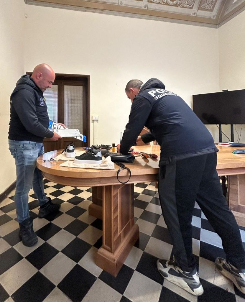 Furti in appartamento a Siena, 3 arresti dopo un inseguimento rocambolesco