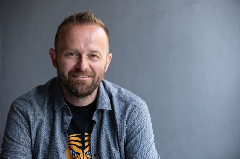 Festival LEF: al Politeama di Poggibonsi arrivano Enrico Galiano e il documentario &ldquo;Leoni&rdquo;