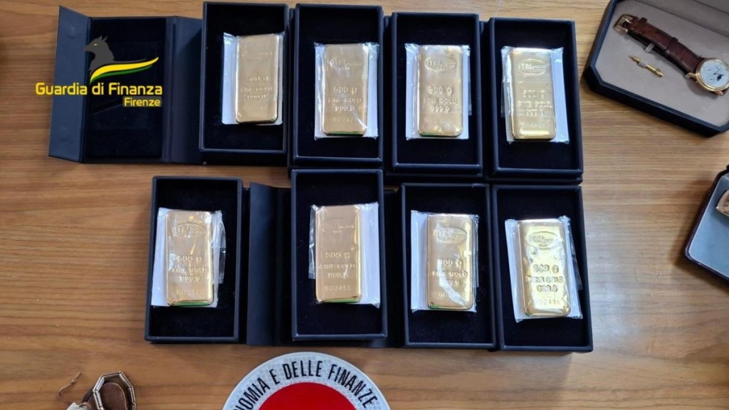 Falso testamento dopo la morte della moglie: Gdf di Firenze sequestra oro e oggetti per 1,5 milioni