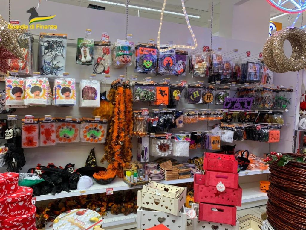 10mila articoli sequestrati per Halloween