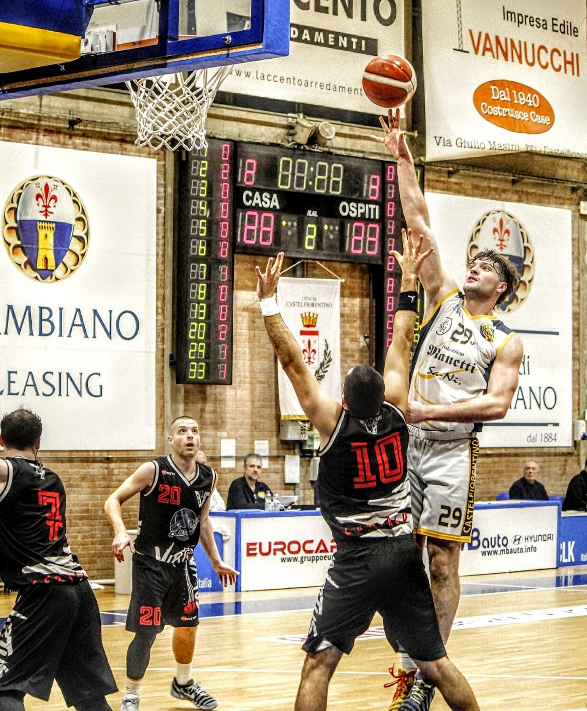 Basket, Coppa Toscana: capolavoro gialloblu, l'Abc Solettificio Manetti vola in finale