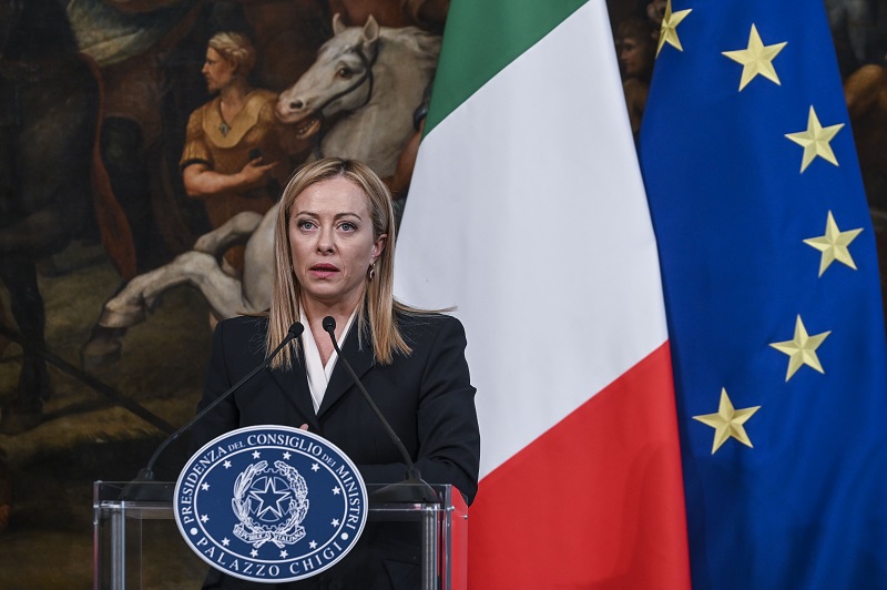 Manovra: salta l’Iva zero su latte, pane e pasta. Aumentano le pensioni minime