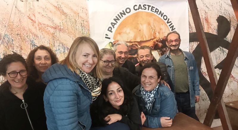 Con il lampredotto, le salsicce o con la braciolina fritta: ecco “i’ Panino Casternovino”