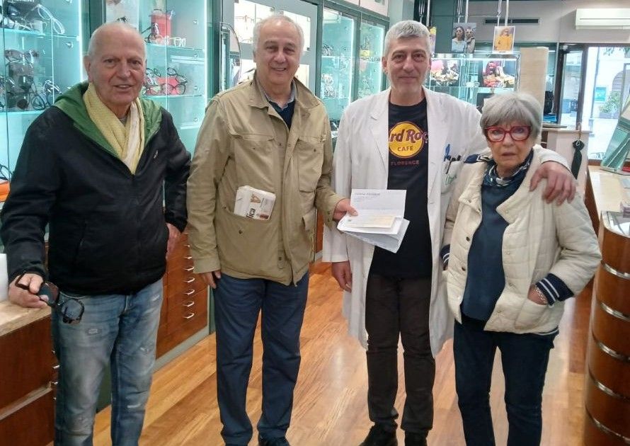 Ottica Guazzini dona alla Pubblica Assistenza: &laquo;Un gesto che rafforza tutta la comunit&agrave;&raquo;