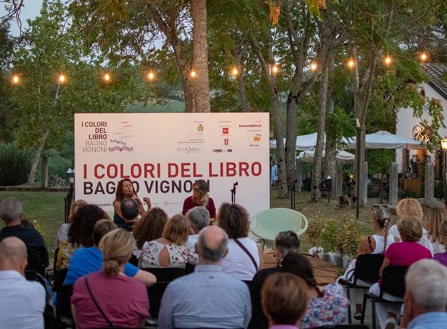 I colori del libro animano Bagno Vignoni