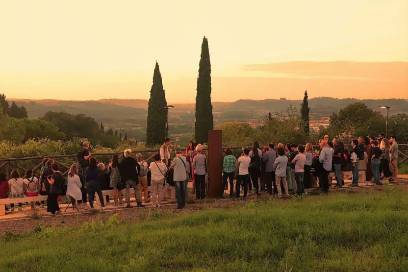 Poggibonsi, i passi si fanno versi: passeggiata poetica con Alessandro Fo alla Fortezza