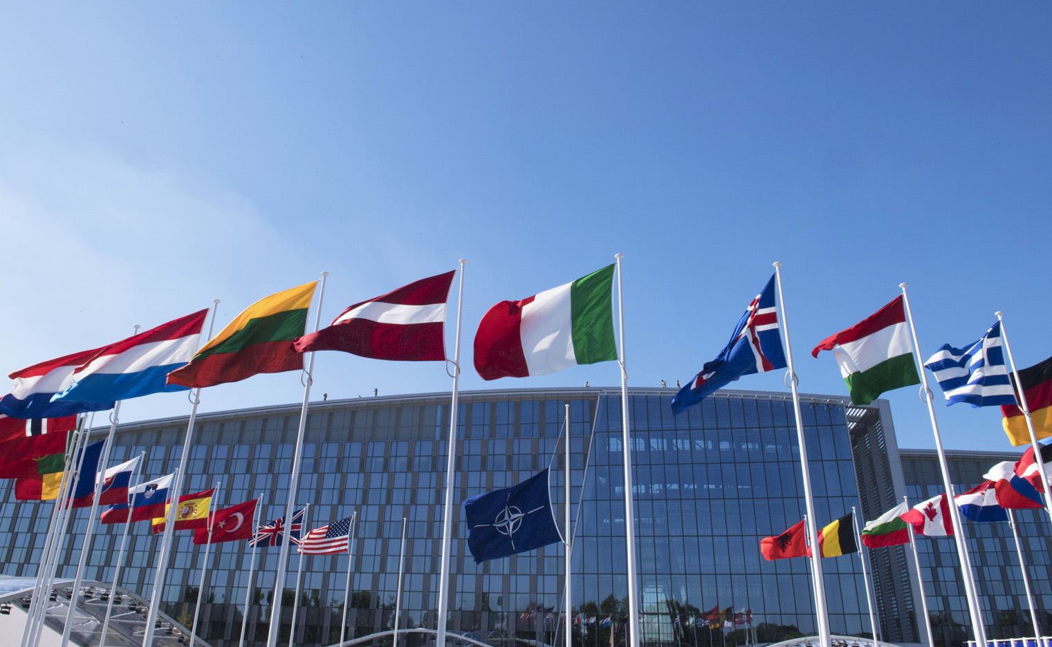 Al via a Bruxelles il vertice Nato sulla Russia: “Limite già passato, ma con armi chimiche cambia tutto”