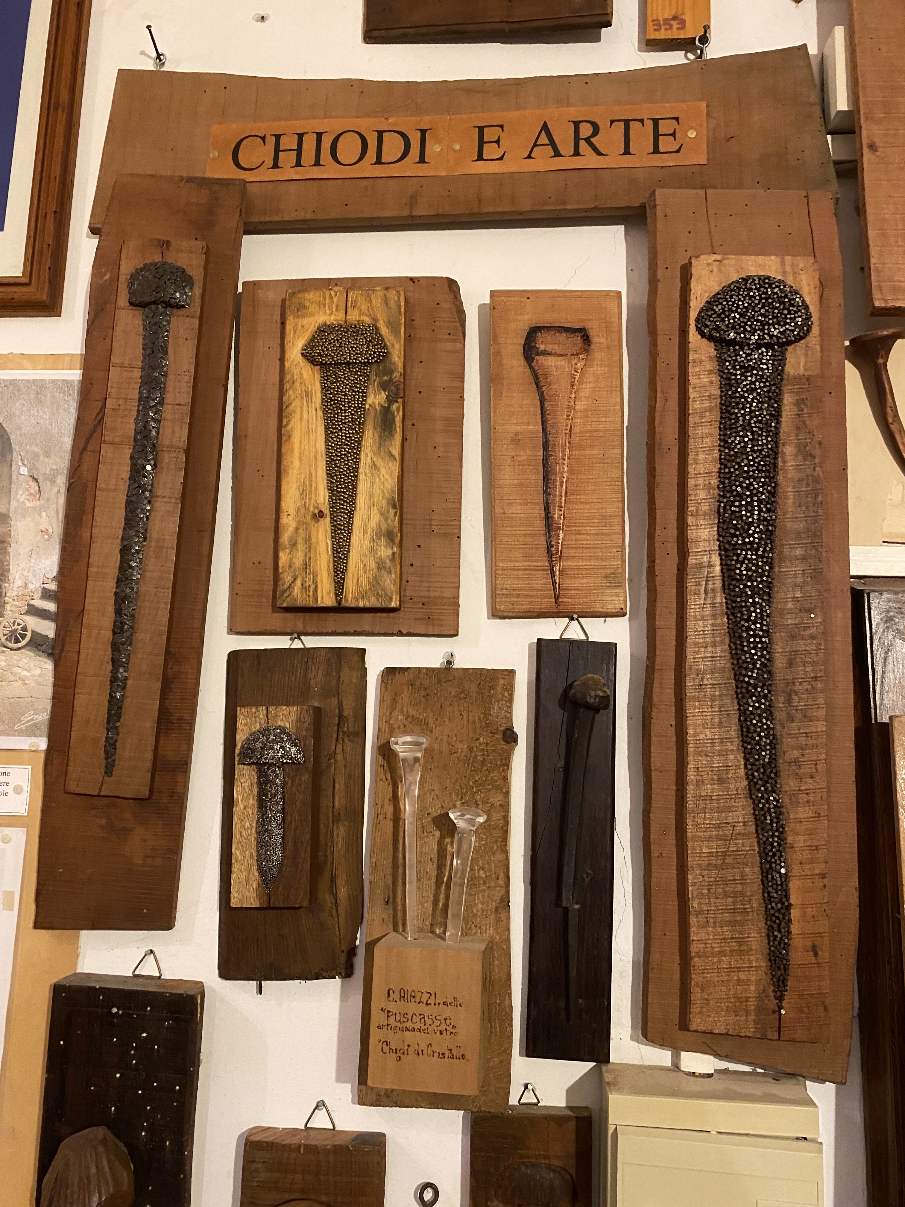A spasso fra storia e curiosità, a Certaldo riapre le porte il Museo del chiodo