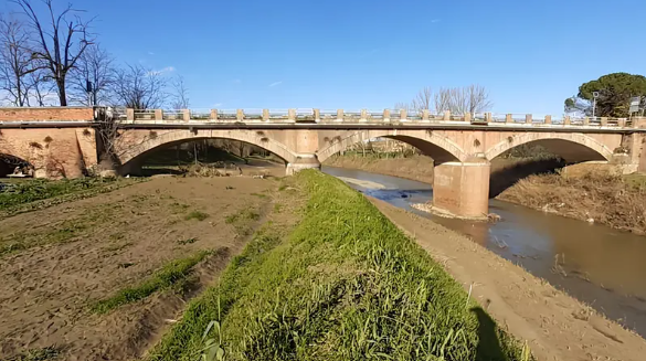 Ponte di Certaldo: nuovi orari per i bus navetta. Pi&ugrave; corse per studenti e pendolari