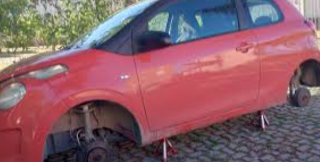 Auto danneggiate a Colle di Val d'Elsa, interviene il Comune: &ldquo;Massima attenzione e piena fiducia nelle forze dell&rsquo;ordine&rdquo;
