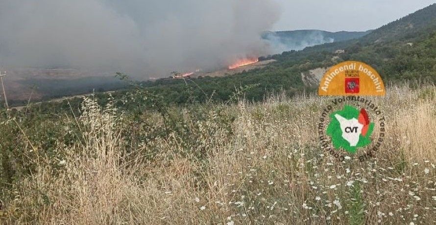 Incendio a Castello di Gabbiano: emergenza fiamme nel cuore del Chianti