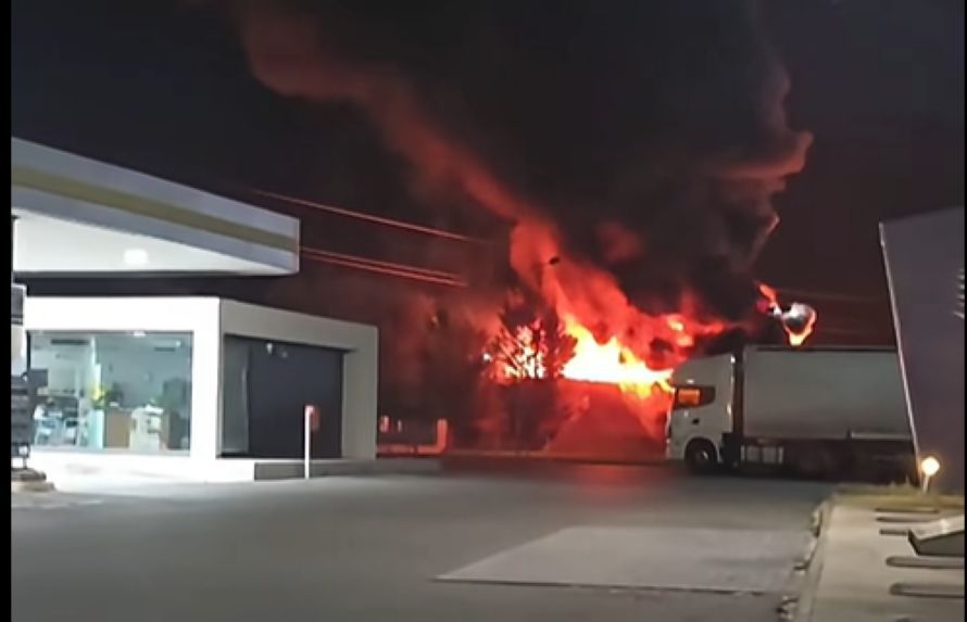 Incendio alla Rugi di Colle di Val d'Elsa: fiamme nell'azienda di smaltimento rifiuti di San Marziale
