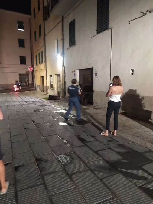 15enne prende la macchina del babbo e si schianta in piazza di' Gioco