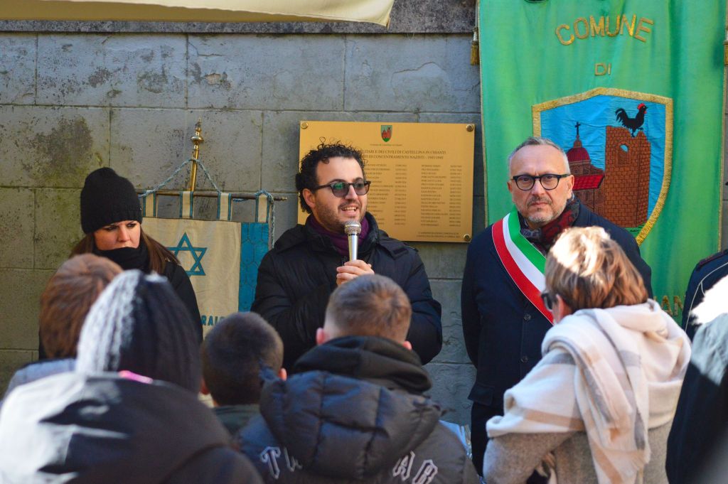 Due pietre d’inciampo per Hugo Lewin ed Erna Rosenbaum, internati a Castellina in Chianti dal 1941 al 1944