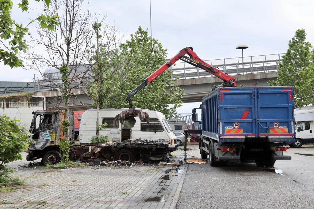 Empoli, Comune, polizia municipale e Alia, interventi di contrasto al degrado: via alla rimozione dei veicoli abbandonati