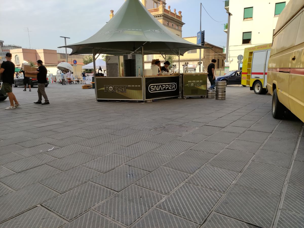 Notte bianca al via tra le polemiche dei commercianti del centro di Poggibonsi