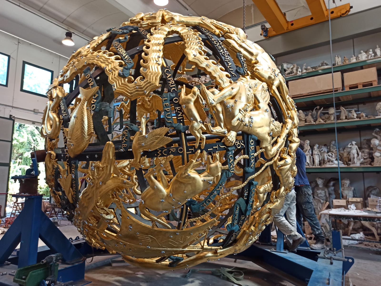 Recuperata a Barberino la Sfera Celeste delle Nazioni Unite di Ginevra