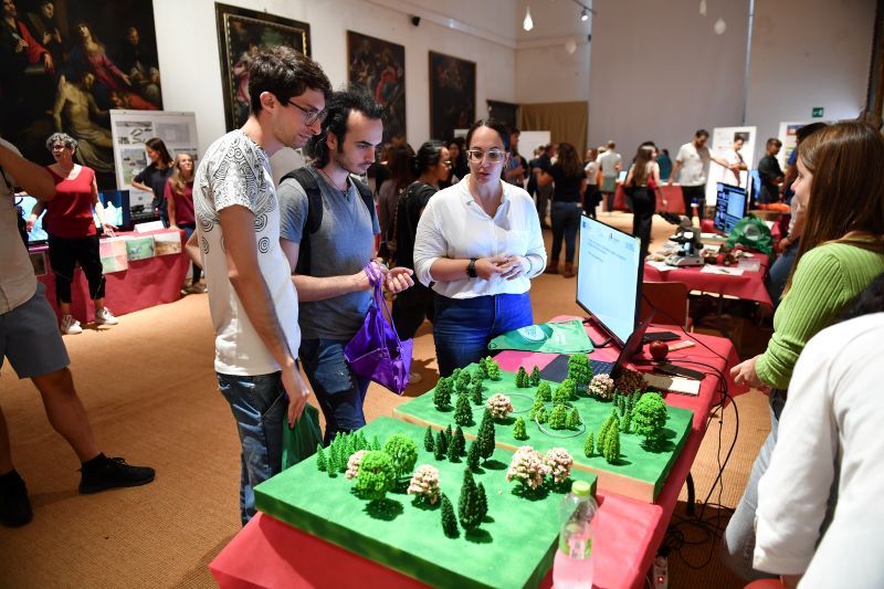 L’Università di Siena dedica la mattinata della Bright-Night  alle scuole medie e superiori