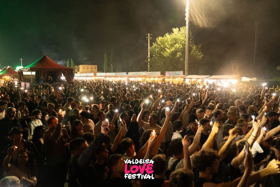 Torna il Valdelsa Love Festival a Poggibonsi: 5 giorni di musica gratuita, street food e grandi ospiti al Bernino