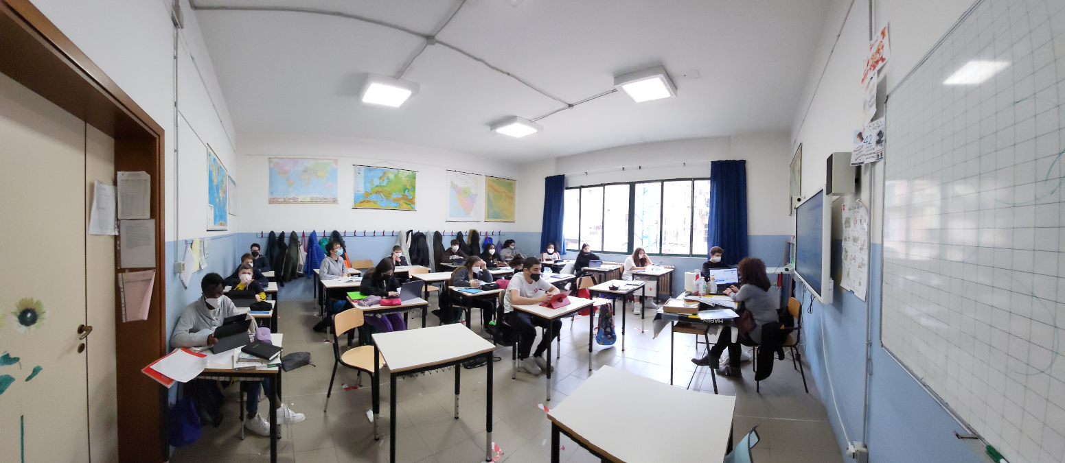 Aule sanificate da batteri e virus grazie a una speciale lampada