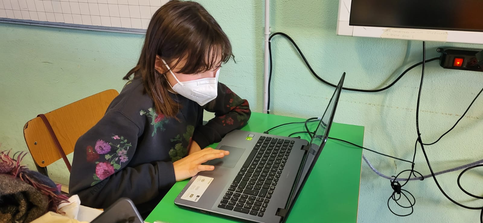 Email per fermare la guerra, gli studenti scrivono alle ambasciate di Russia e Ucraina