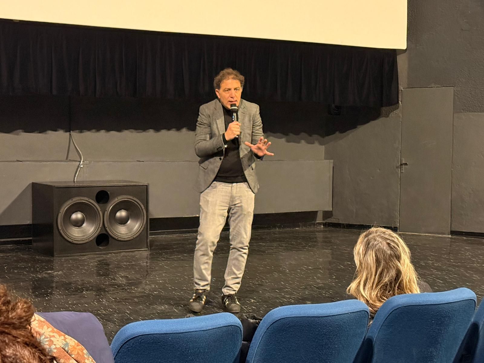 Barberino Tavarnelle, il regista Christian Marazziti al debutto chiantigiano del suo film ha incontrato il pubblico del Cinema Olimpia