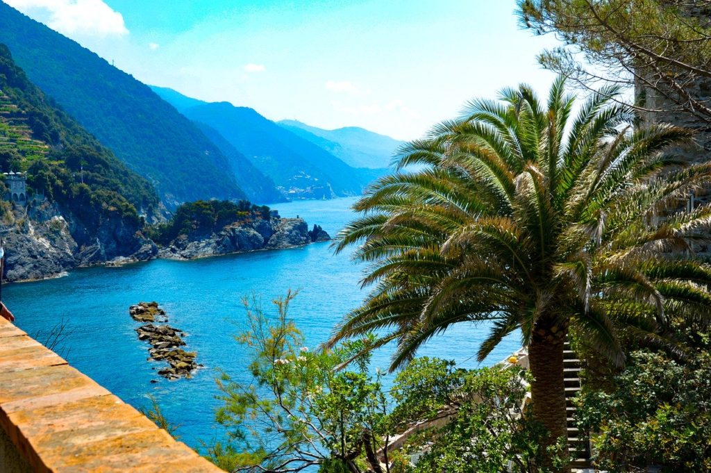 Bandiere Blu 2022, sono 210: ecco le spiagge con il mare più pulito
