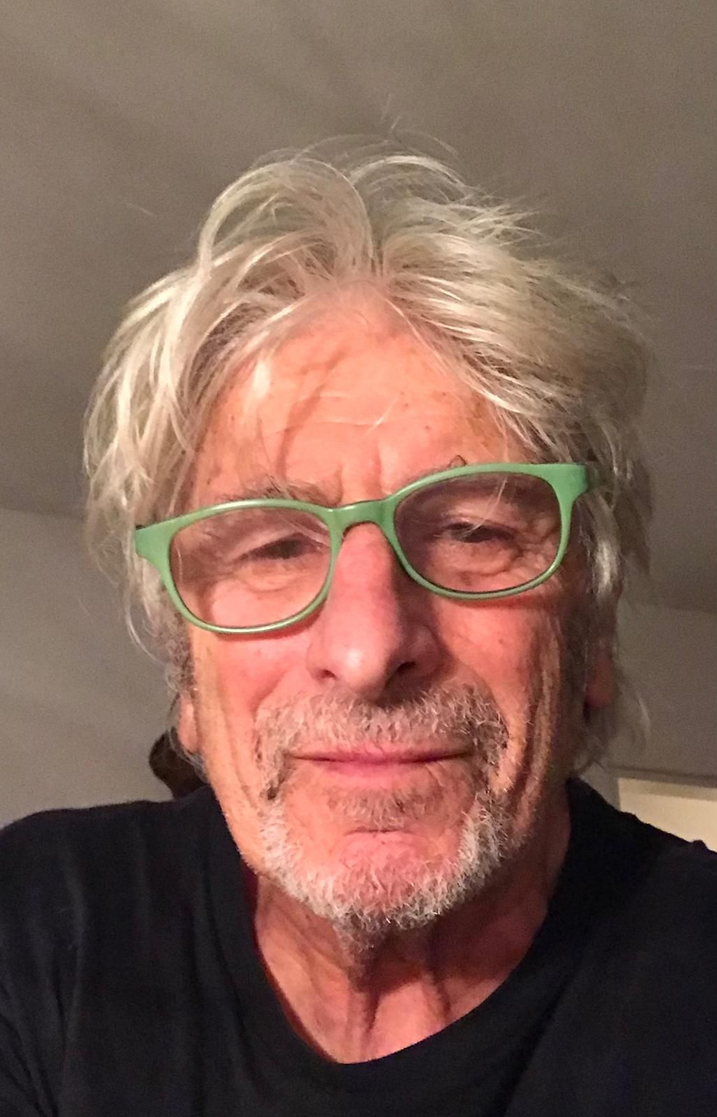 Il cantautore senese Mauro Lusini firma la sigla che celebra i 50 anni del TG2