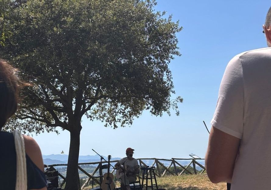Da Jack Dorsey a Lea Gavino: il Festival of the Sun apre a Mensano per spostarsi a Monteriggioni