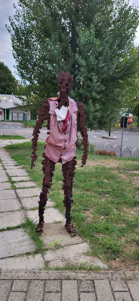Vestita una delle installazioni di Gormley