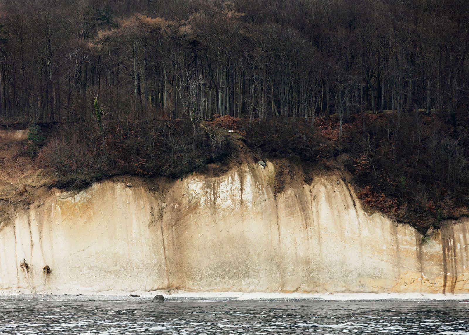 The Island & Studies in Falling di Helene Schmitz in Val d&rsquo;Ambra