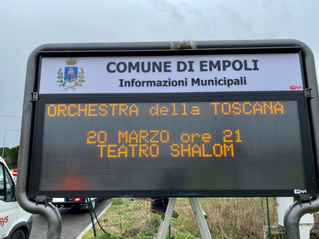 Empoli, disattivati i pannelli informativi del Comune, termina la convenzione