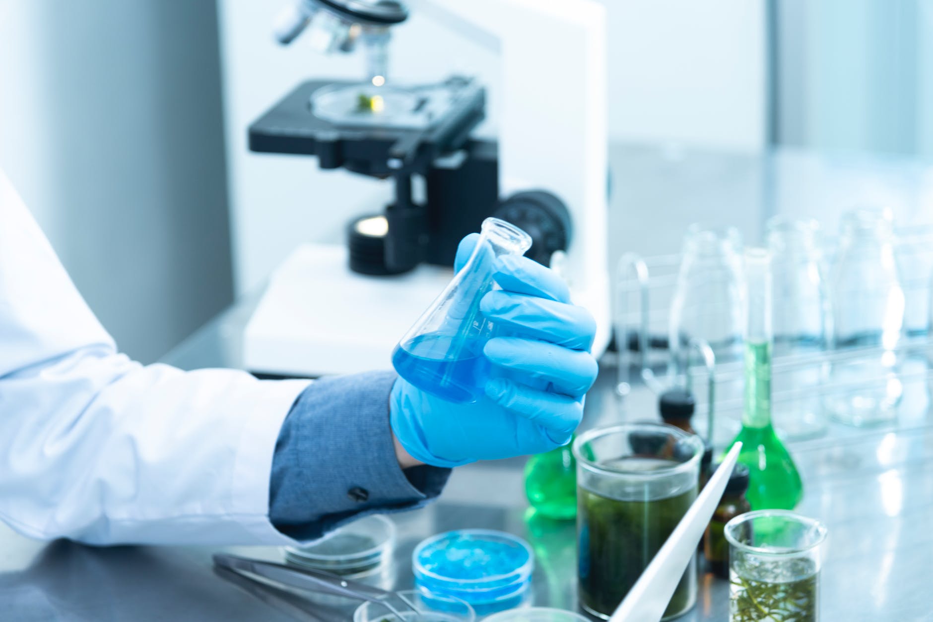 Dall’1 febbraio scatta l’obbligo vaccinale. Ecco come funzionano le sanzioni