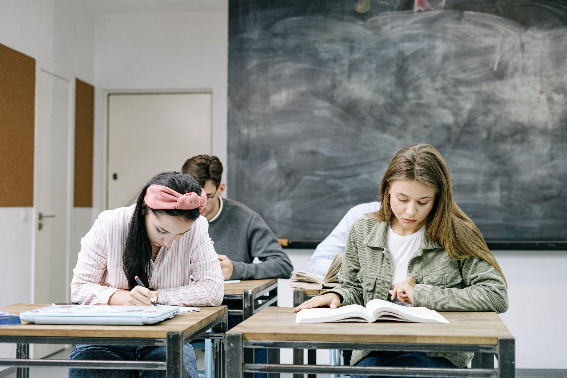 Poggibonsi, è in arrivo il Pacchetto Scuola per l'anno scolastico 2022/2023