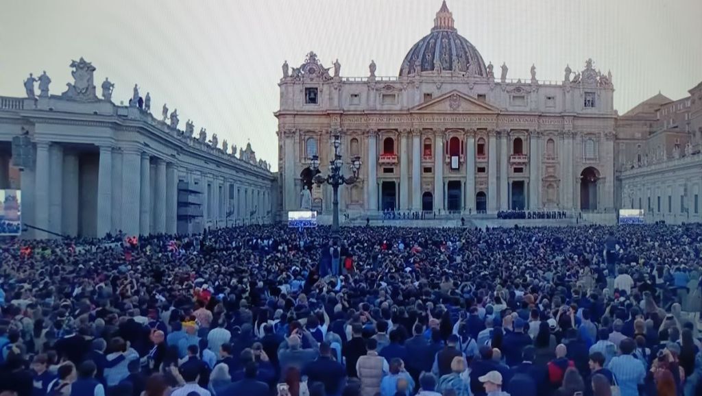 Habemus Papam: il cardinale americano Prevost è il nuovo Papa, Leone XIV