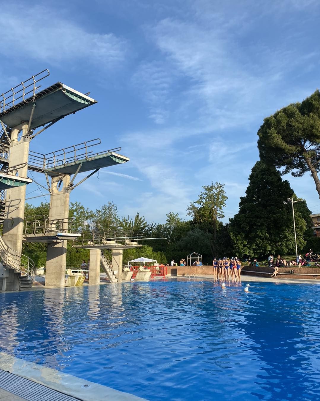 La Piscina Olimpia compie 60 anni: Colle celebra un simbolo di sport e comunit&agrave;