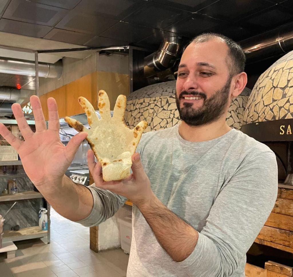 Ciro presenta la pizza Mano de Dios dedicata a Maradona
