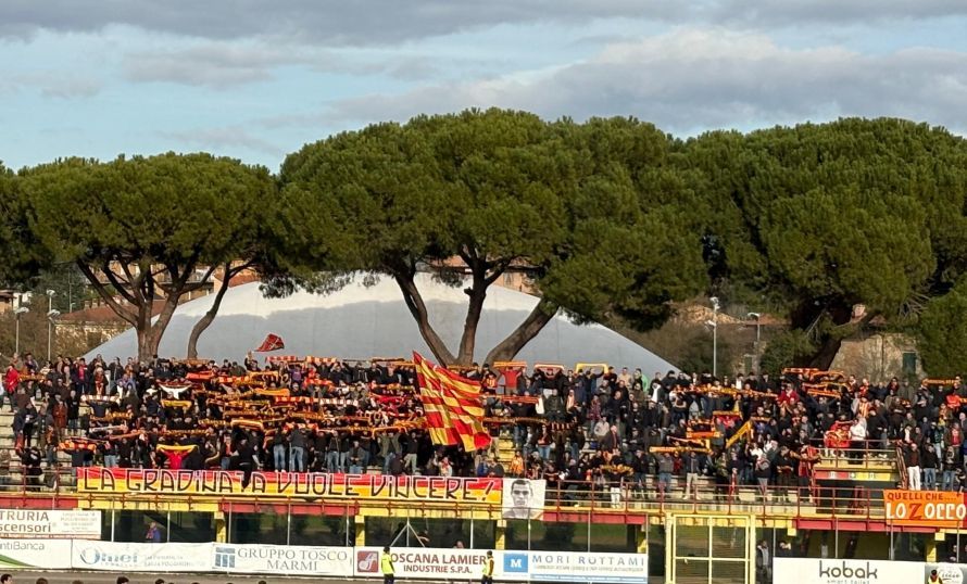 Il ruggito di Martucci stende il Siena: il derby &egrave; del Poggibonsi, lo "Stefano Lotti" esplode di gioia