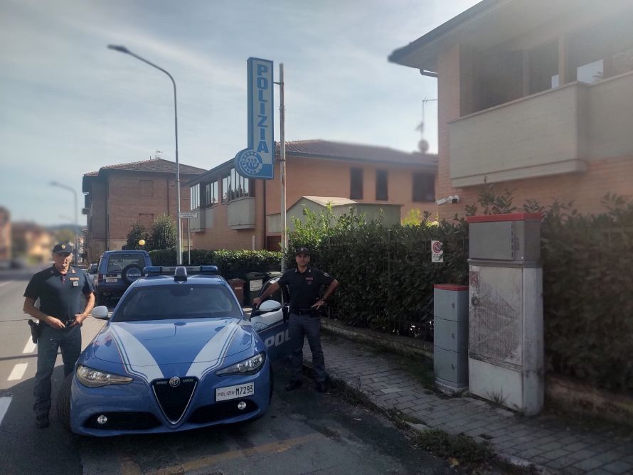 Stalking e violazione di divieto di avvicinamento: arrestato 67enne a Chiusi