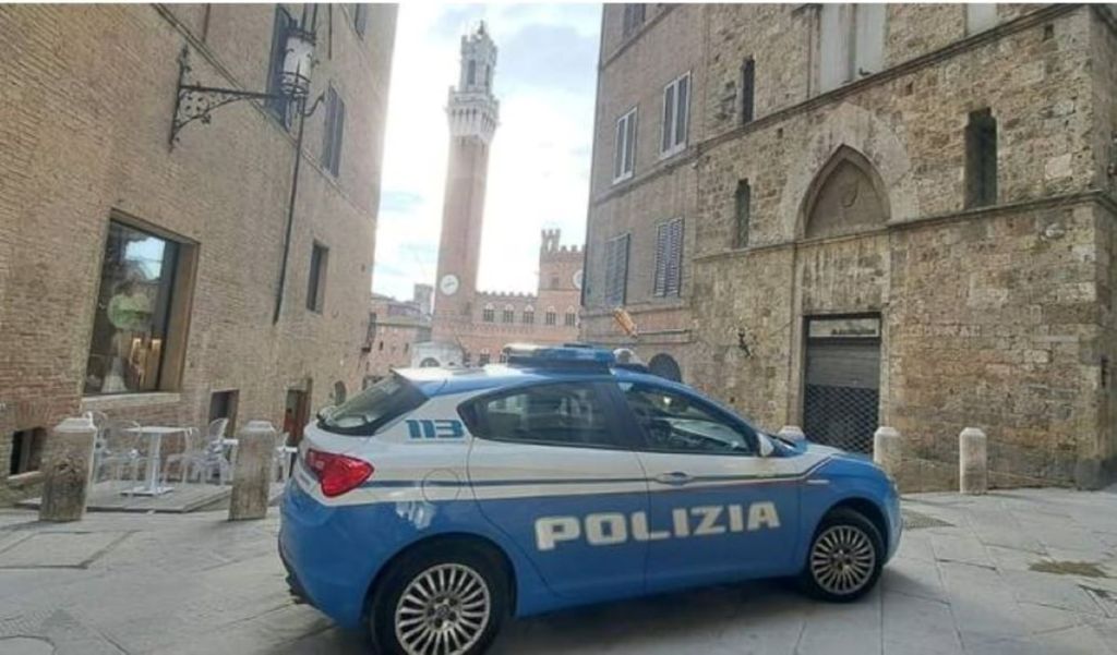 Siena, la Polizia denuncia l'aggressore di via Mentana