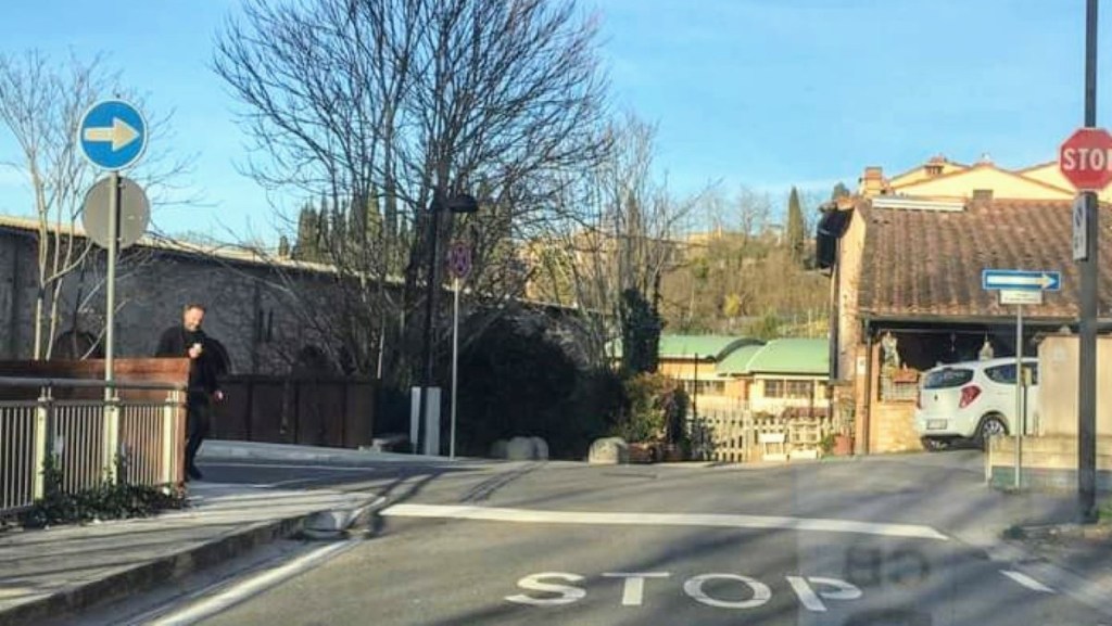 Ponte di Ferriera, la segnaletica è stata cambiata