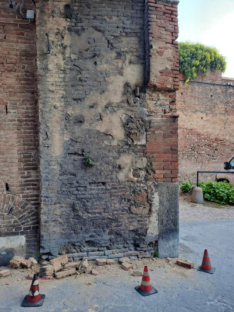 Danneggiamento a Porta Pispini, intervento del Comune di Siena