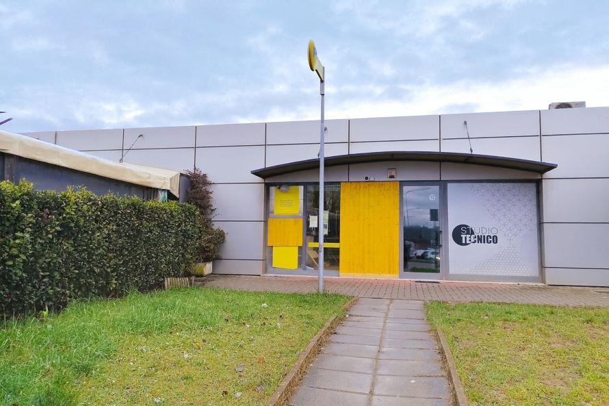 Staggia Senese, ufficio postale ancora sbarrato dopo due mesi dalla rapina