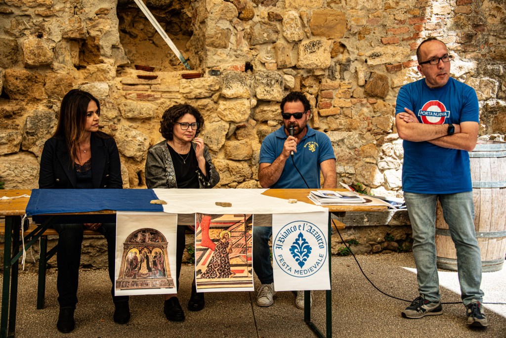 San Quirico, nei nuovi costumi del Quartiere di Canneti l’omaggio a Sano di Pietro