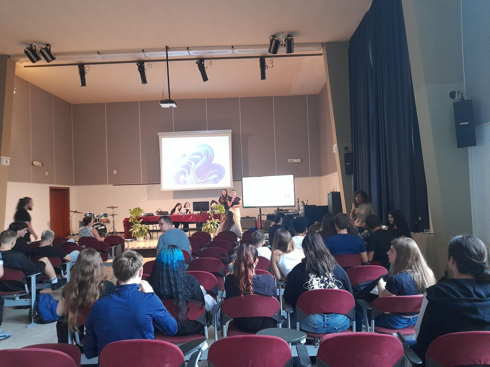 Poggibonsi, la promozione turistica &egrave; social e bilingue: il progetto del Roncalli