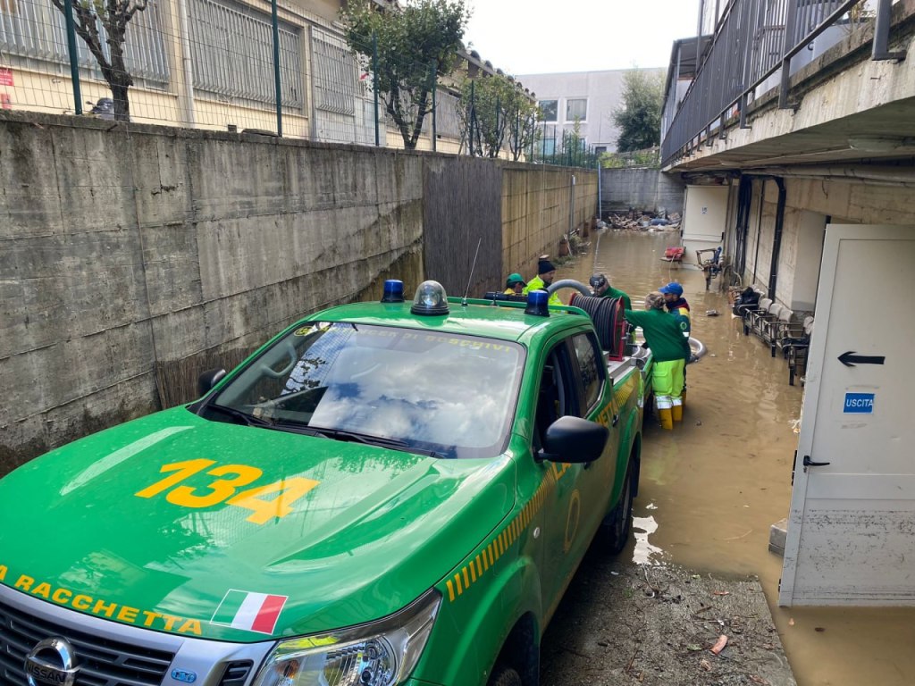 Arno, sotto osservazione il picco di piena. La situazione degli altri fiumi. Le previsioni meteo