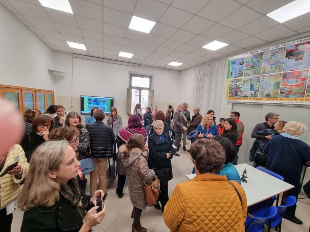 Empoli, un laboratorio di Scienze intitolato alla maestra Claudia Fabiani